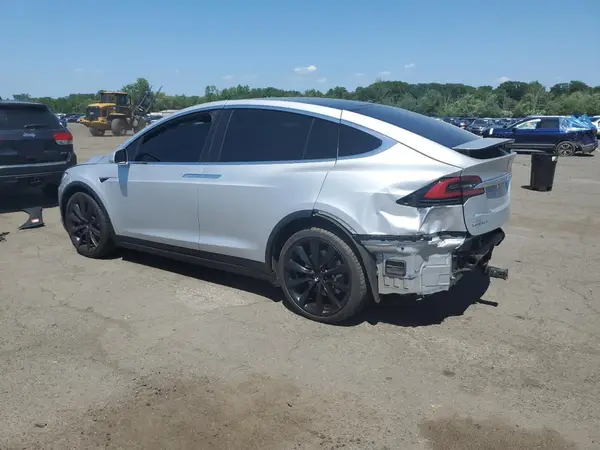 5YJXCDE23JF090870 2018 TESLA MODEL X - Image 2