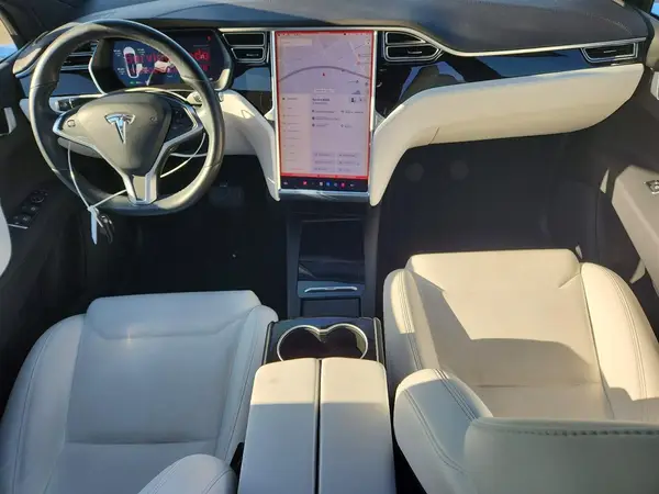 5YJXCDE23JF093588 2018 TESLA MODEL X - Image 8