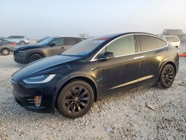 5YJXCDE23JF132468 2018 TESLA MODEL X - Image 1