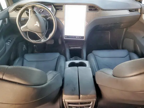5YJXCDE23JF132468 2018 TESLA MODEL X - Image 8
