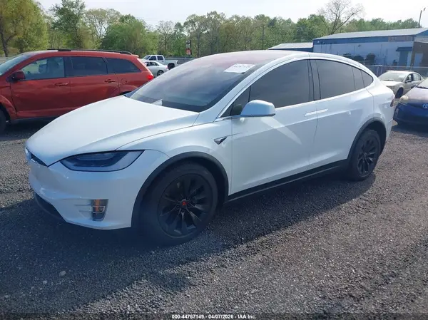 5YJXCDE23JF136729 2018 TESLA MODEL X - Image 2