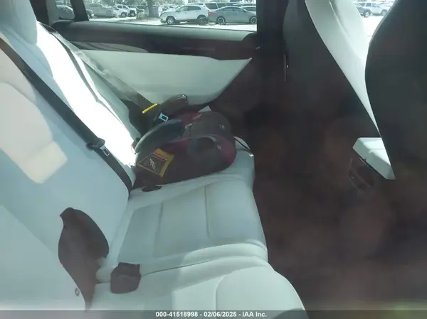 5YJXCDE23KF162135 2019 TESLA MODEL X - Image 8