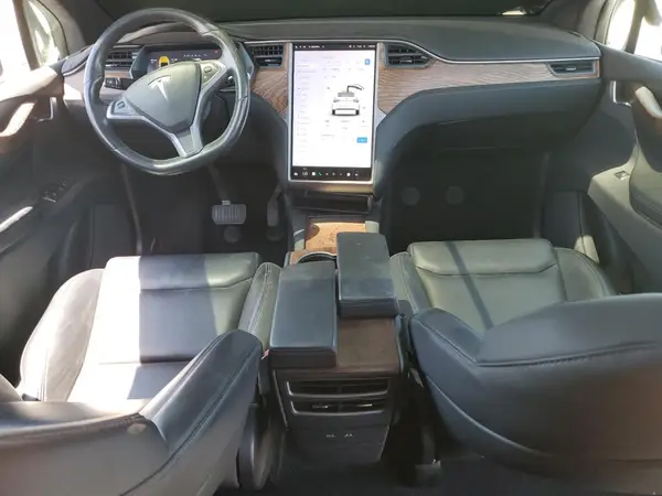 5YJXCDE23LF235232 2020 TESLA MODEL X - Image 8
