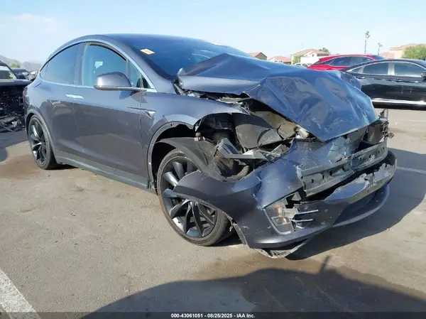 5YJXCDE23LF249504 2020 TESLA MODEL X - Image 1