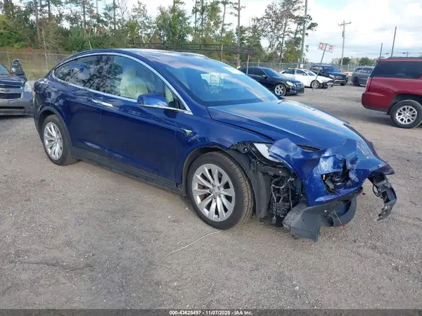 5YJXCDE23LF272040 2020 TESLA MODEL X - Image 1
