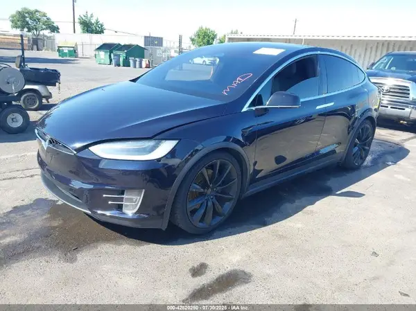 5YJXCDE24HF048749 2017 TESLA MODEL X - Image 2