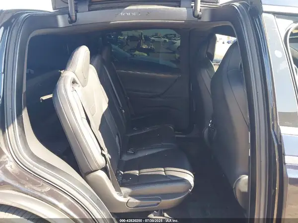 5YJXCDE24HF048749 2017 TESLA MODEL X - Image 8