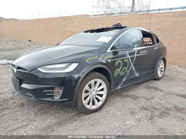 5YJXCDE24HF048850 2017 TESLA MODEL X - Image 2