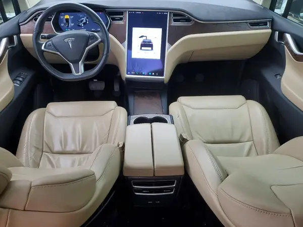 5YJXCDE24HF052333 2017 TESLA MODEL X - Image 8