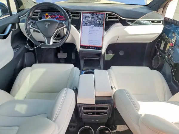 5YJXCDE24HF053837 2017 TESLA MODEL X - Image 8