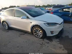 5YJXCDE24JF111726 2018 TESLA MODEL X