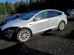 5YJXCDE24JF113928 2018 TESLA MODEL X