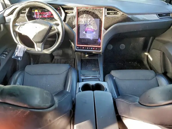 5YJXCDE24JF113928 2018 TESLA MODEL X - Image 8