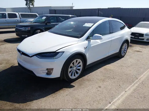 5YJXCDE24JF136884 2018 TESLA MODEL X - Image 2