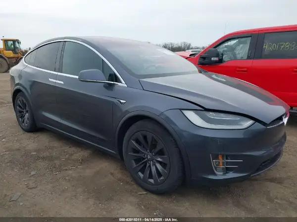 5YJXCDE24KF152150 2019 TESLA MODEL X - Image 1
