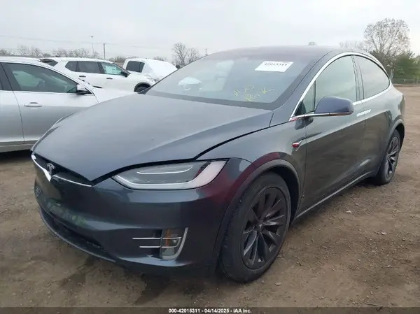 5YJXCDE24KF152150 2019 TESLA MODEL X - Image 2
