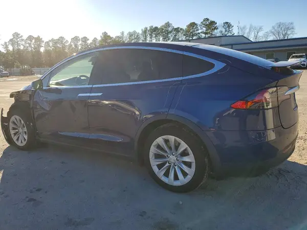 5YJXCDE24KF183804 2019 TESLA MODEL X - Image 2