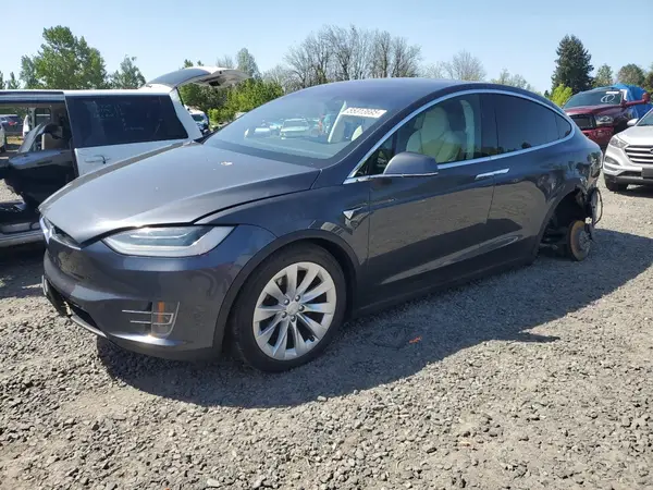5YJXCDE24KF184614 2019 TESLA MODEL X - Image 1