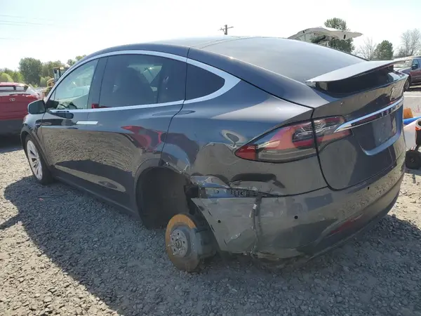 5YJXCDE24KF184614 2019 TESLA MODEL X - Image 2