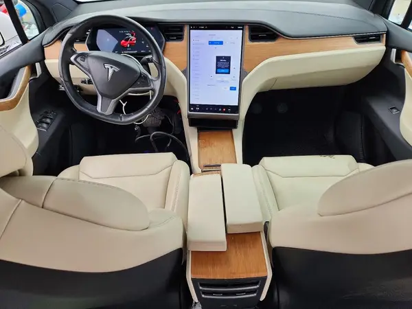 5YJXCDE24KF189893 2019 TESLA MODEL X - Image 8