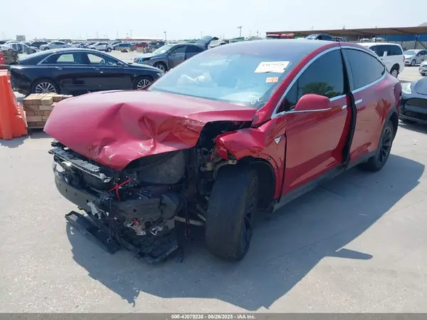 5YJXCDE24KF209155 2019 TESLA MODEL X - Image 2