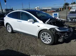 5YJXCDE24LF200781 2020 TESLA MODEL X
