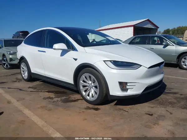 5YJXCDE24LF230976 2020 TESLA MODEL X - Image 1