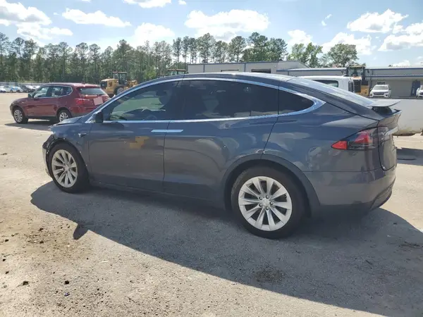 5YJXCDE24LF250063 2020 TESLA MODEL X - Image 2