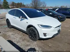 5YJXCDE24LF300010 2020 TESLA MODEL X