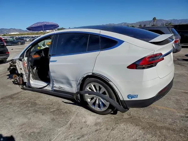 5YJXCDE24MF321599 2021 TESLA MODEL X - Image 2