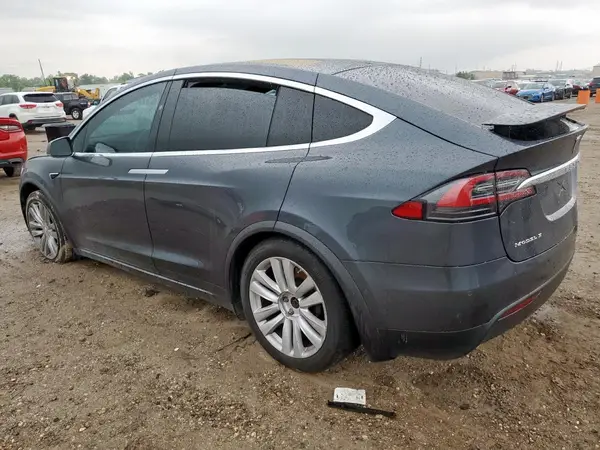 5YJXCDE25GF026001 2016 TESLA MODEL X - Image 2