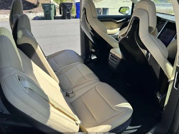 5YJXCDE25GF026337 2016 TESLA MODEL X - Image 8