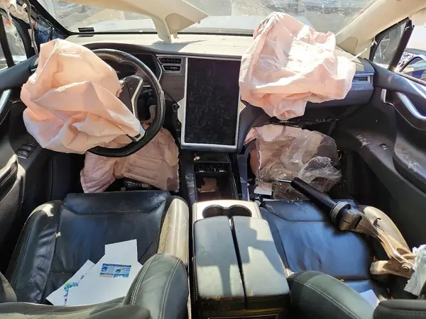 5YJXCDE25GF026421 2016 TESLA MODEL X - Image 8