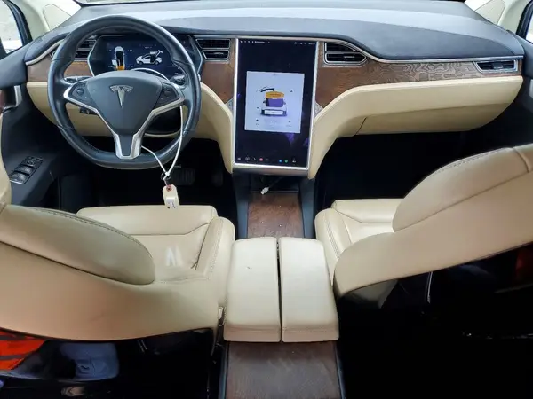 5YJXCDE25HF044418 2017 TESLA MODEL X - Image 8