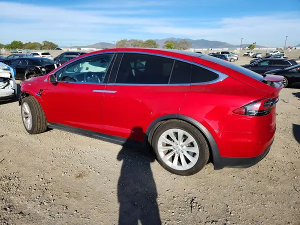 5YJXCDE25HF045195 2017 TESLA MODEL X - Image 2