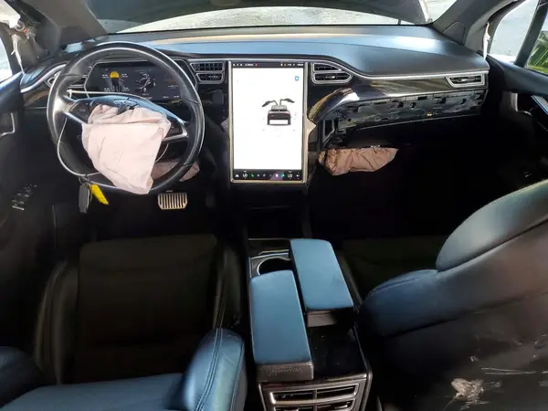 5YJXCDE25HF051529 2017 TESLA MODEL X - Image 8