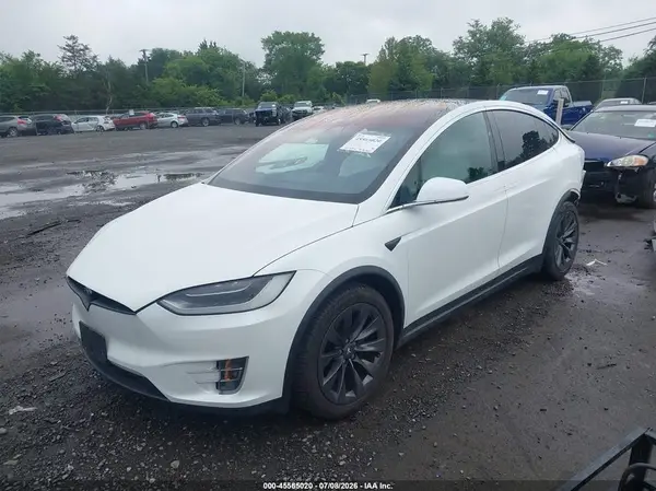 5YJXCDE25HF076494 2017 TESLA MODEL X - Image 2