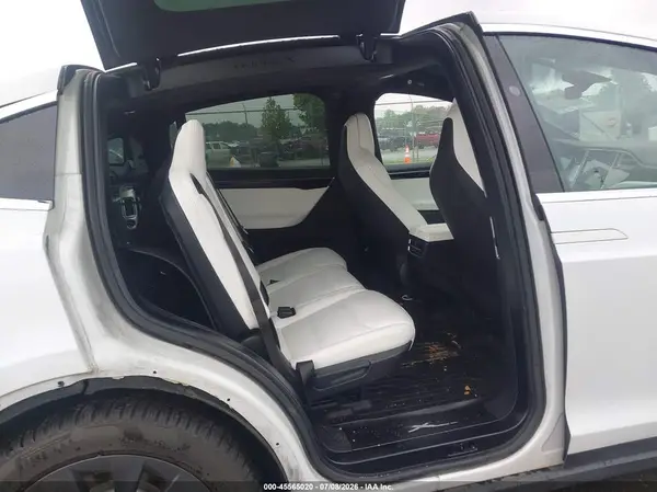 5YJXCDE25HF076494 2017 TESLA MODEL X - Image 8