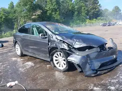 5YJXCDE25JF102131 2018 TESLA MODEL X