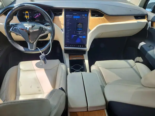 5YJXCDE25JF109483 2018 TESLA MODEL X - Image 8