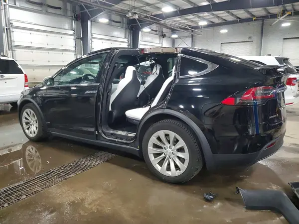 5YJXCDE25JF110956 2018 TESLA MODEL X - Image 2