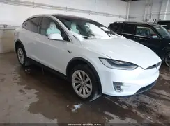 5YJXCDE25JF130169 2018 TESLA MODEL X