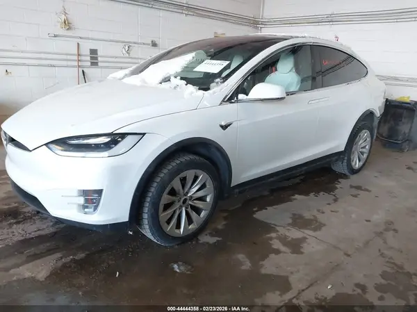 5YJXCDE25JF130169 2018 TESLA MODEL X - Image 2
