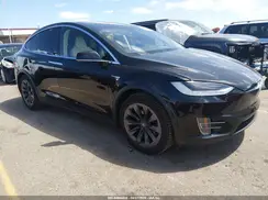 5YJXCDE25JF141303 2018 TESLA MODEL X