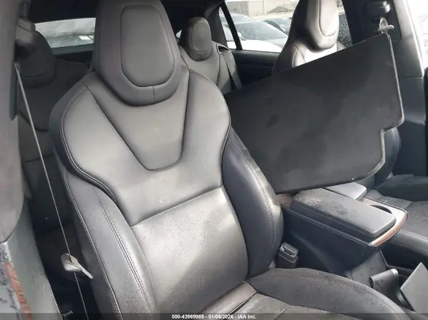 5YJXCDE25JF142550 2018 TESLA MODEL X - Image 8