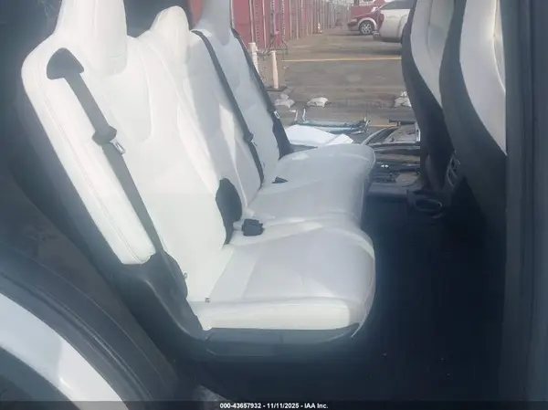 5YJXCDE25KF151444 2019 TESLA MODEL X - Image 8
