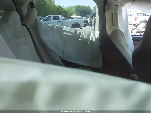 5YJXCDE25KF157373 2019 TESLA MODEL X - Image 8