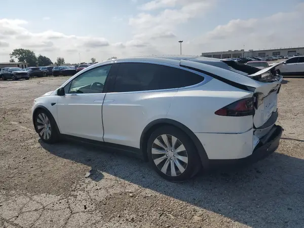 5YJXCDE25KF181219 2019 TESLA MODEL X - Image 2