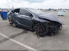 5YJXCDE25LF261993 2020 TESLA MODEL X