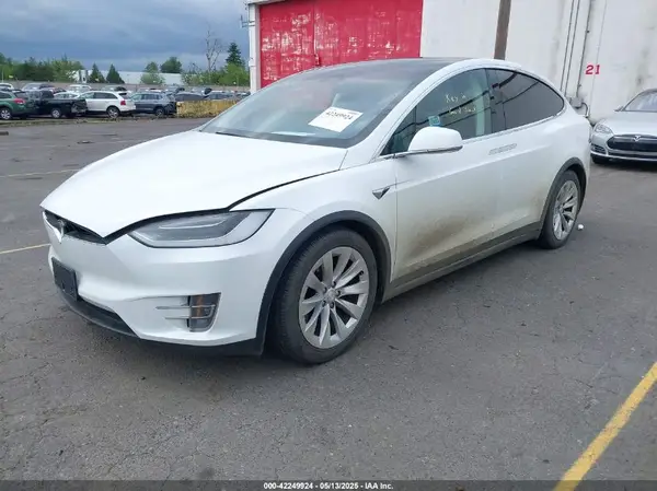 5YJXCDE26HF034495 2017 TESLA MODEL X - Image 2